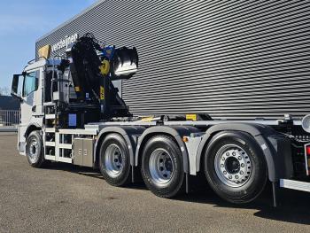 TGS 35.470 8x4 / HMF 2243 Z KRAAN + HAAKARM